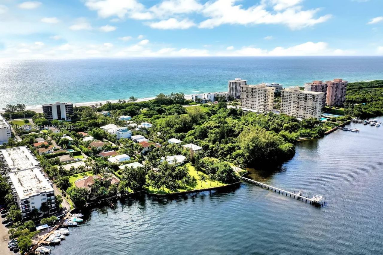 910 NE 24th St , Boca Raton, FL 33431 Photo