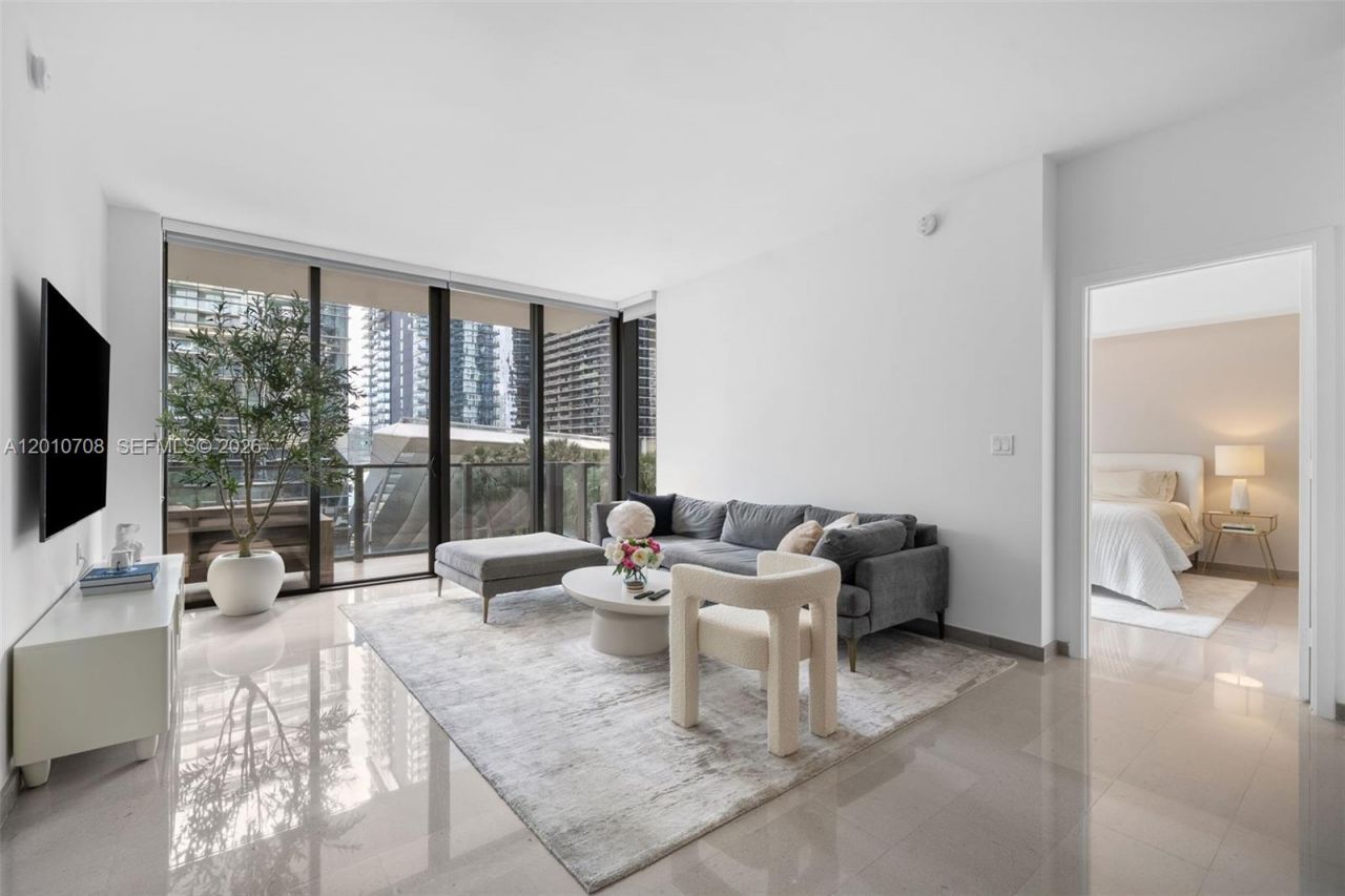 88 SW 7th St , Unit 809, Miami, FL 33130 Photo