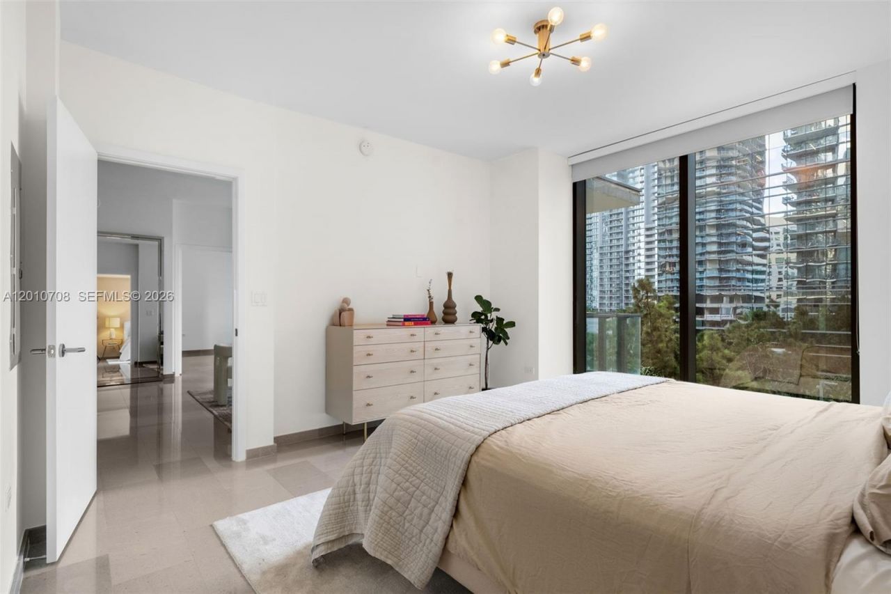 88 SW 7th St , Unit 809, Miami, FL 33130 Photo