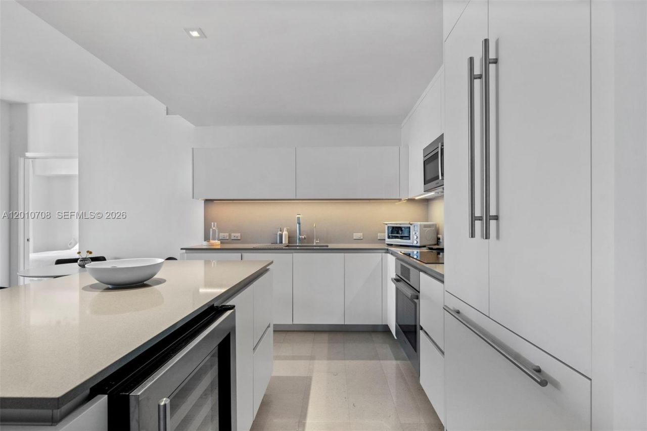 88 SW 7th St , Unit 809, Miami, FL 33130 Photo