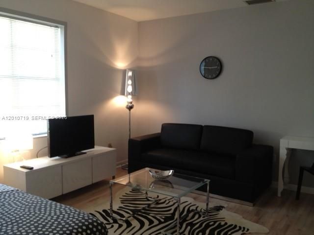 1127 Euclid Ave , Unit 205, Miami Beach, FL 33139 Photo