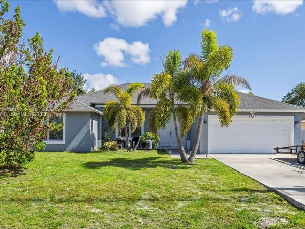 115 SW Glenwood Dr , Port St. Lucie, FL 34984