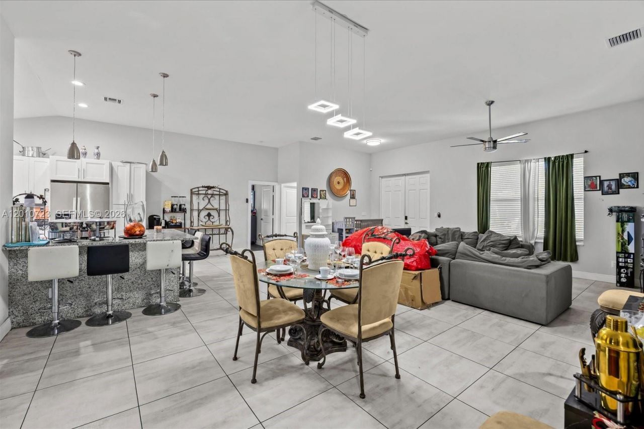 115 SW Glenwood Dr, Port Saint Lucie, FL 34984 Photo