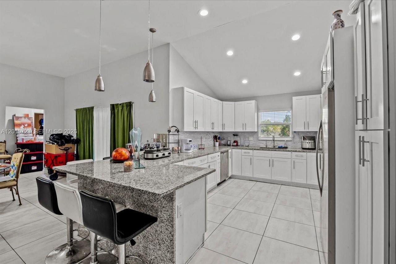 115 SW Glenwood Dr, Port Saint Lucie, FL 34984 Photo
