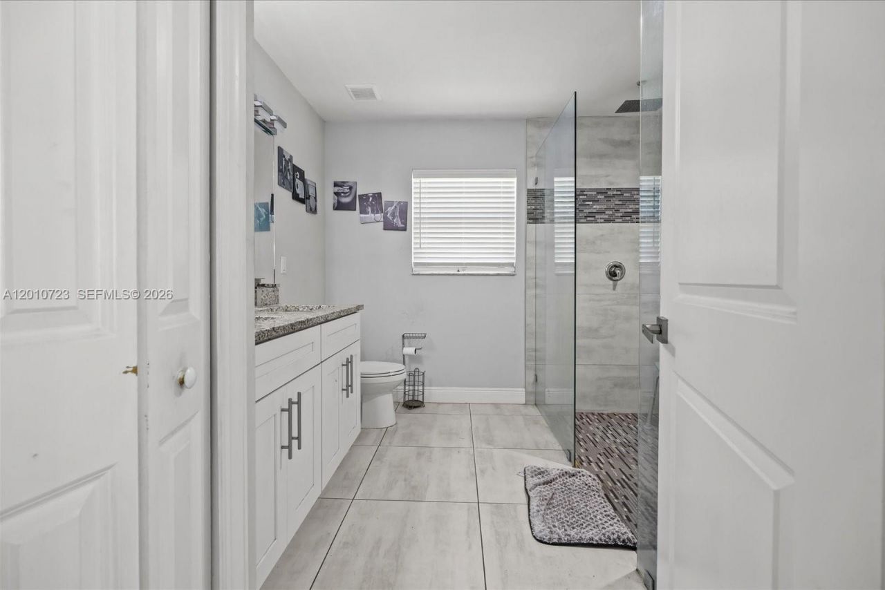 115 SW Glenwood Dr, Port Saint Lucie, FL 34984 Photo