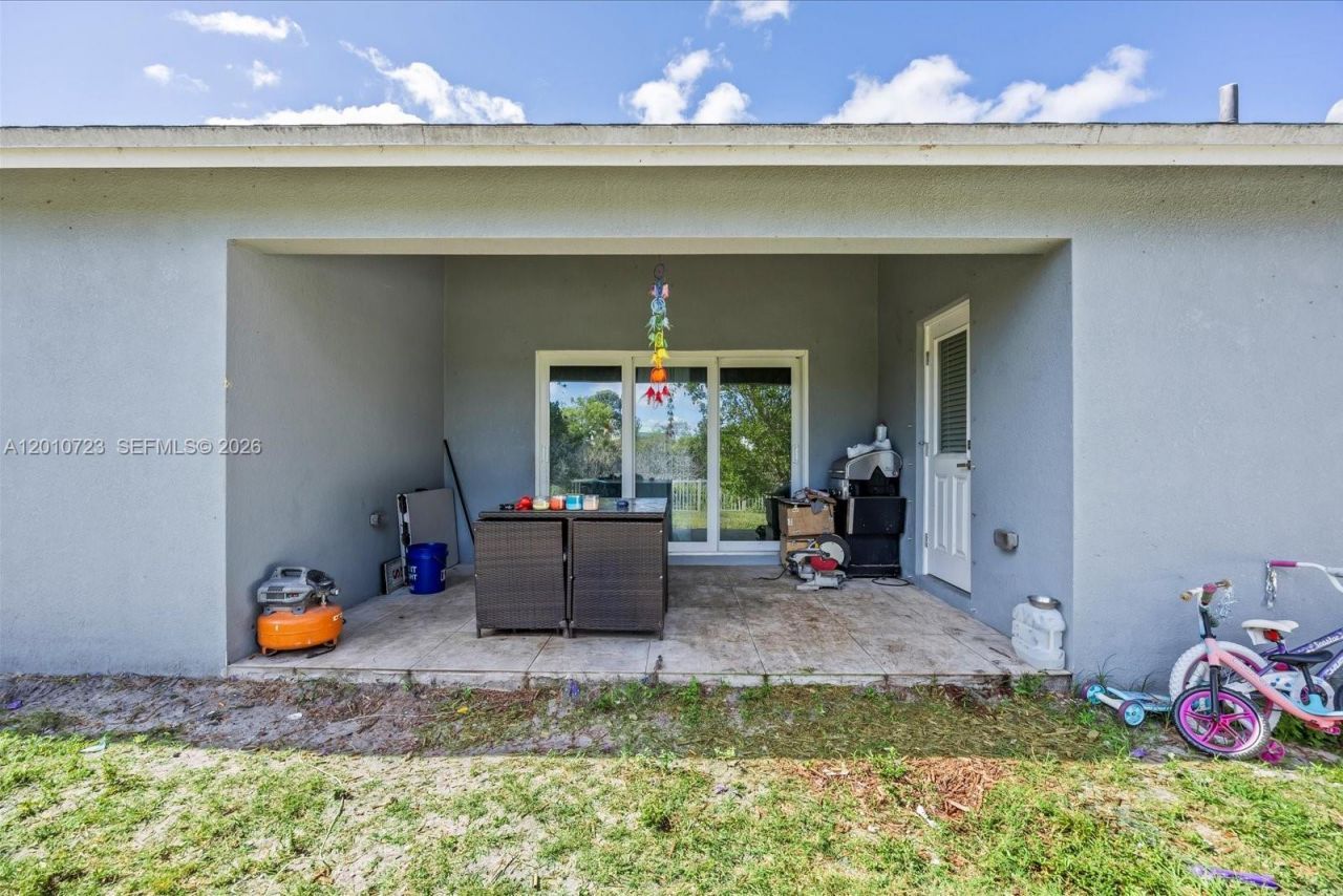 115 SW Glenwood Dr, Port Saint Lucie, FL 34984 Photo