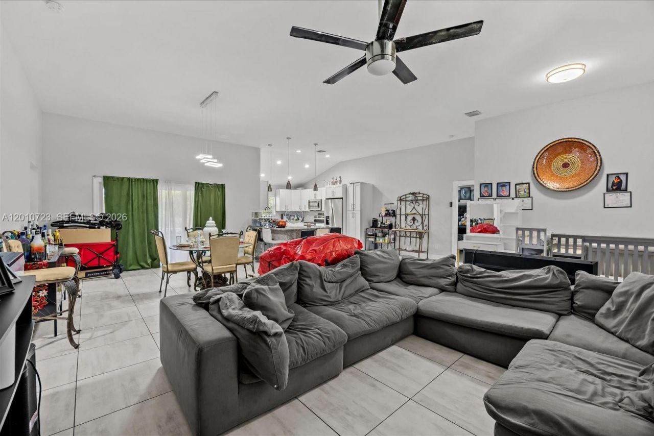 115 SW Glenwood Dr, Port Saint Lucie, FL 34984 Photo