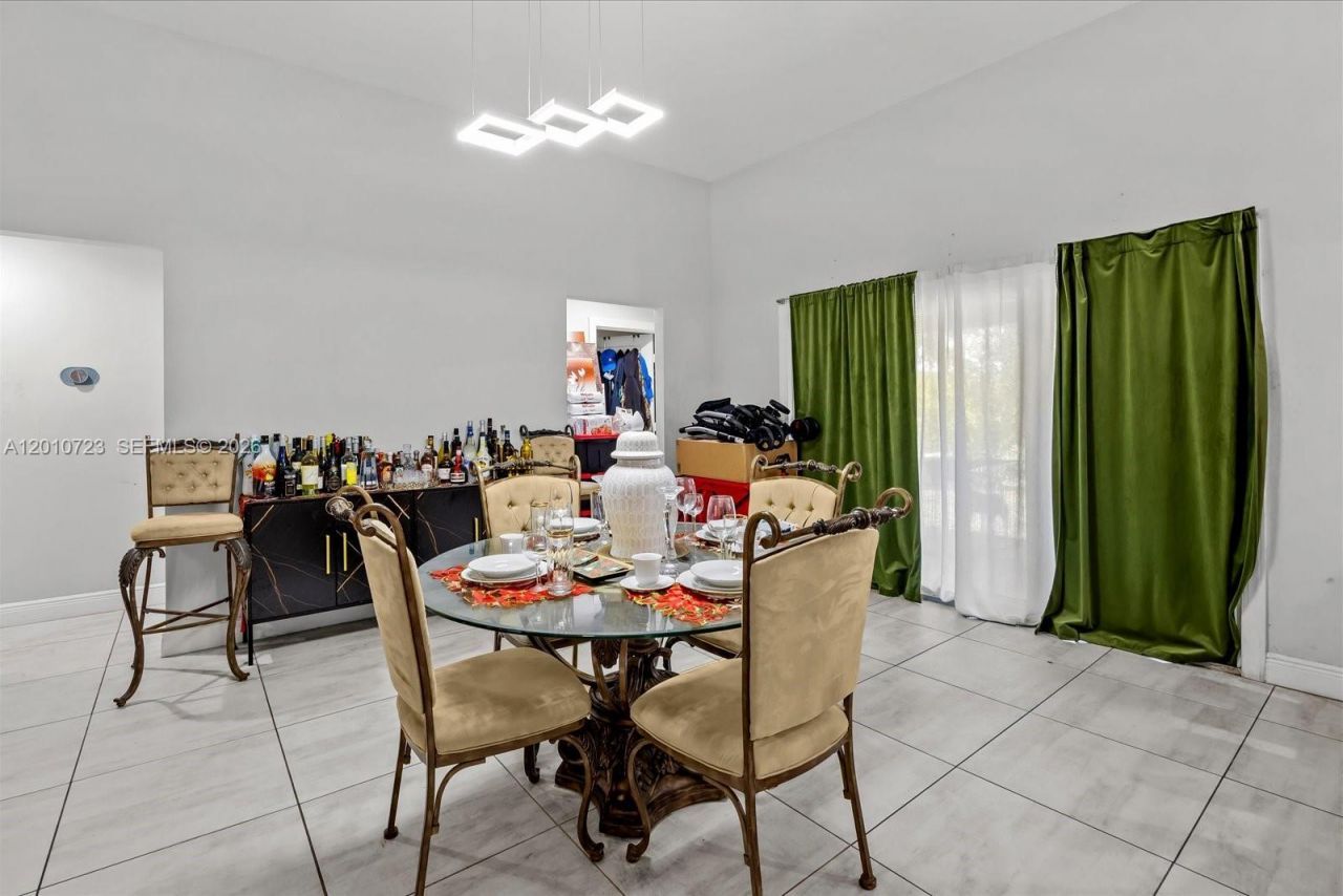 115 SW Glenwood Dr, Port Saint Lucie, FL 34984 Photo