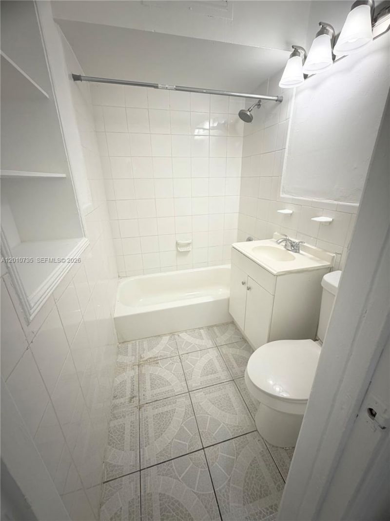 2736 SW 22nd Ave , Unit 2, Miami, FL 33133 Photo