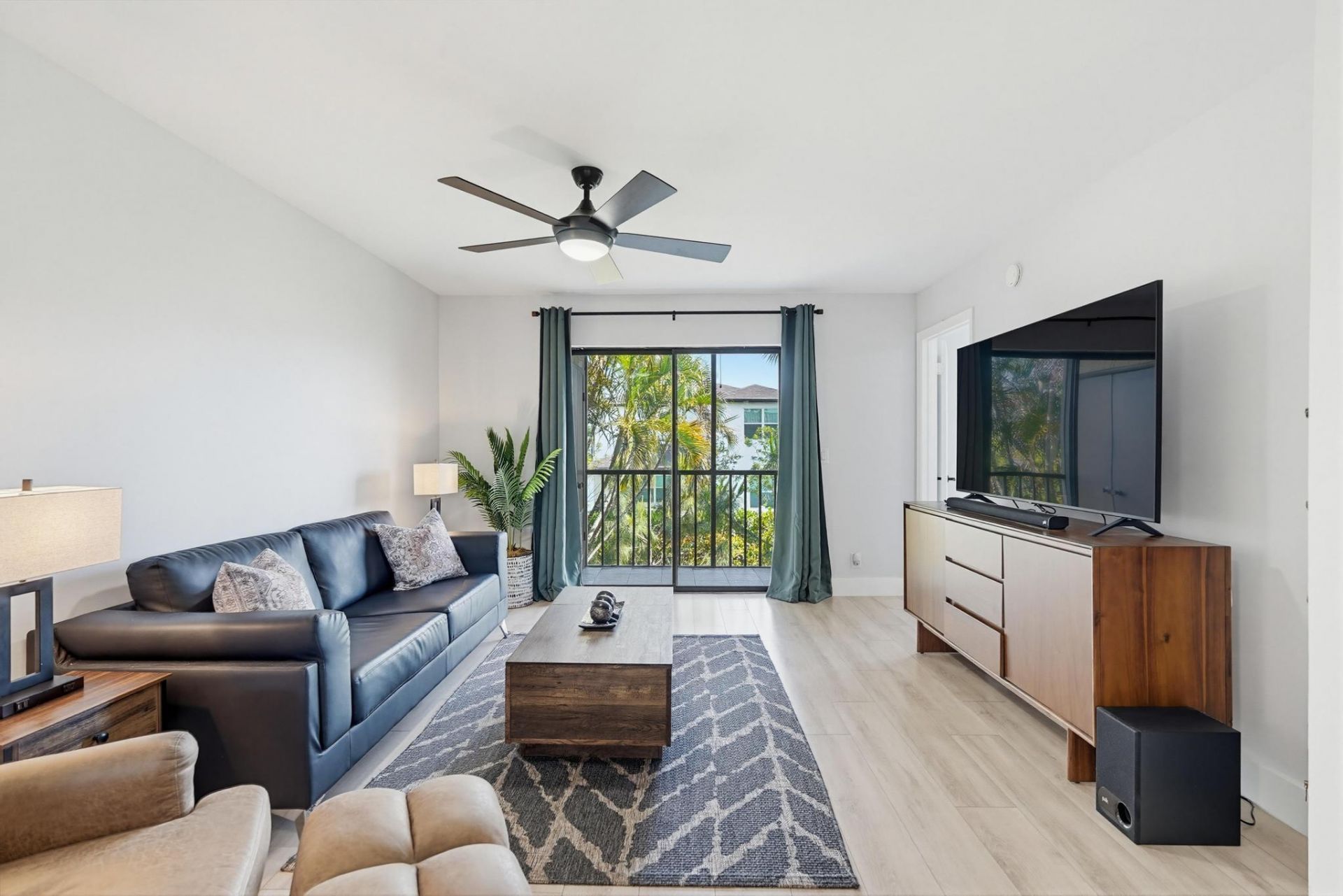 7245 Golf Colony Court, Unit 204, Lake Worth, FL 33467 Photo