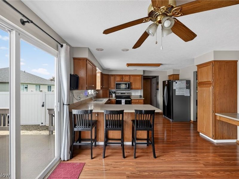 81 S Brookside Drive , Oak Harbor, OH 43449 Photo 12
