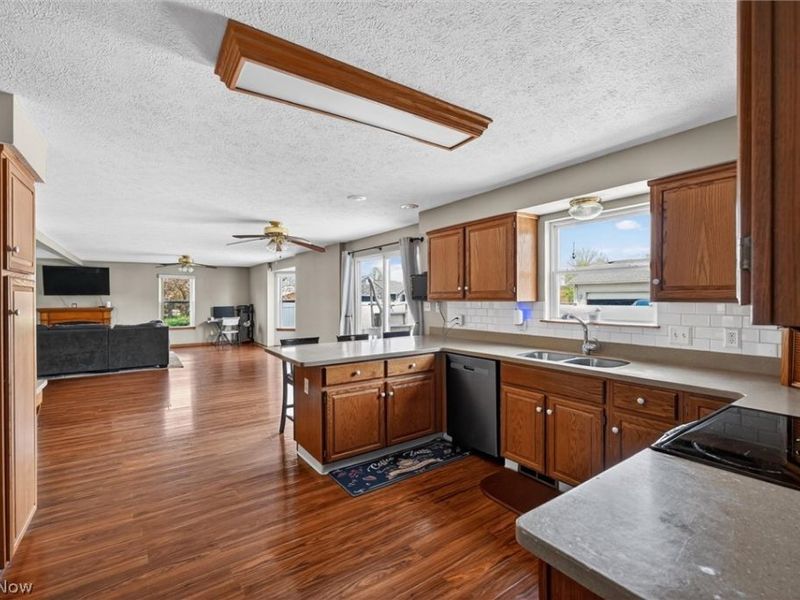 81 S Brookside Drive , Oak Harbor, OH 43449 Photo 16