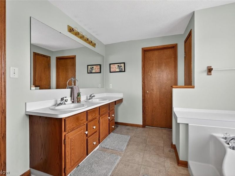 81 S Brookside Drive , Oak Harbor, OH 43449 Photo 25