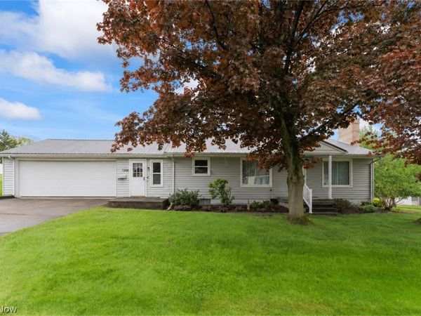 1304 E 2nd Street , Dover, OH 44622