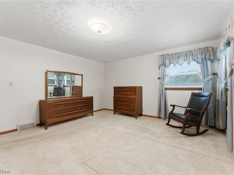 1304 E 2nd Street, Dover, OH 44622 Photo 12