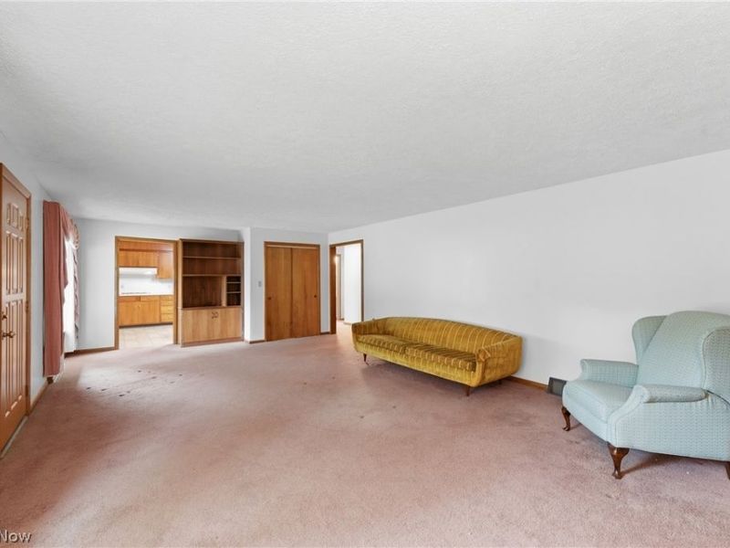 1304 E 2nd Street, Dover, OH 44622 Photo 4
