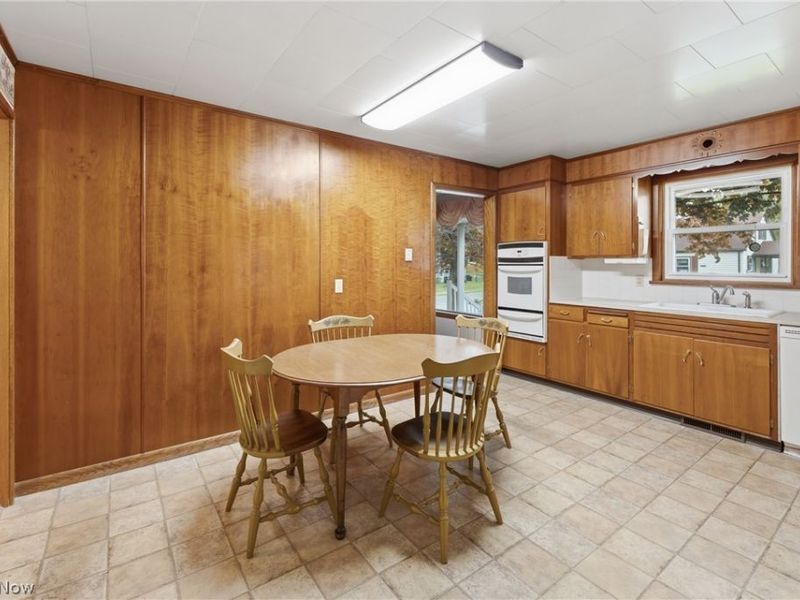 1304 E 2nd Street, Dover, OH 44622 Photo 9