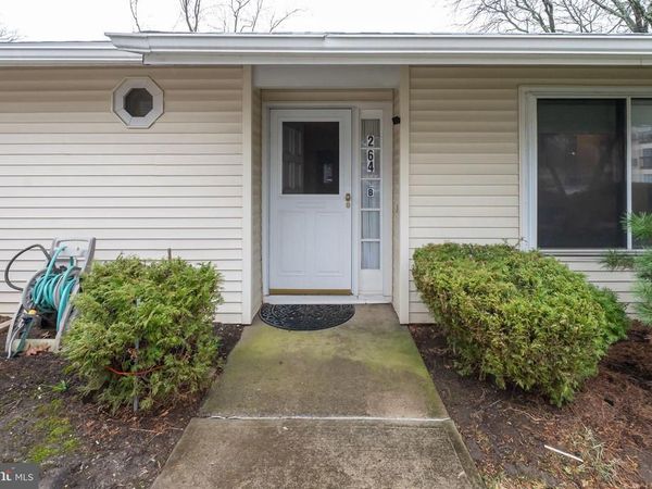 264 B CROSSE DRIVE , MONROE TOWNSHIP, NJ 08831