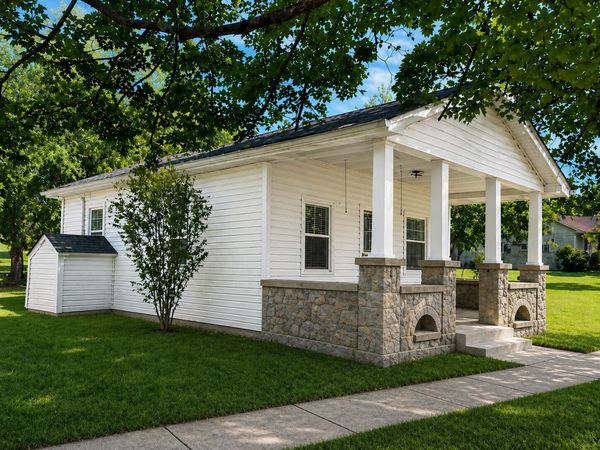 204 Water Street , Alton, MO 65606