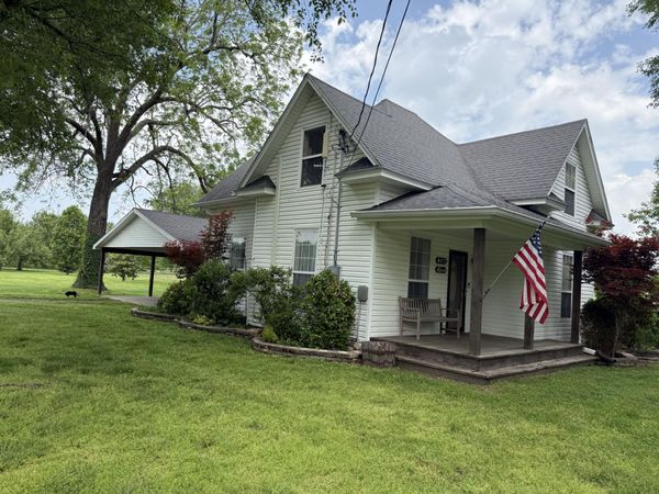 602 E Sanders Street , Miller, MO 65707