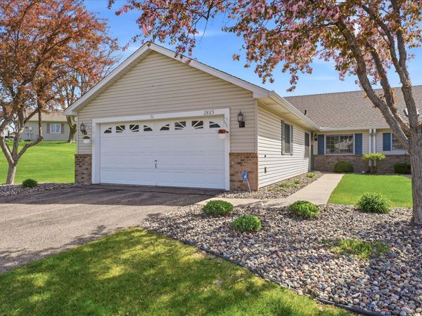 2885 Jordan Drive, Woodbury, MN 55125