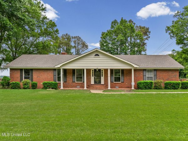 234 Terry Avenue, Crenshaw, MS 38621