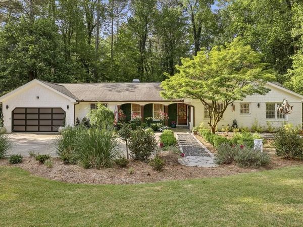 1905 Gainsborough Drive , Chamblee, GA 30341