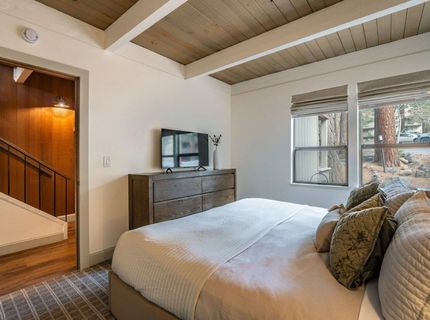 1001 Commonwealth Drive, Kings Beach, CA 96143 Photo
