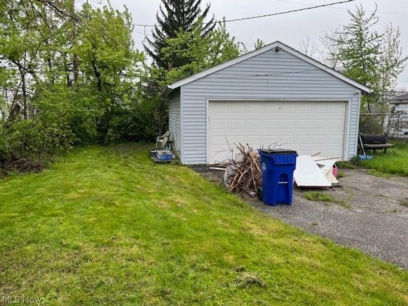 4428 E 156th Street, Cleveland, OH 44128 Photo 36