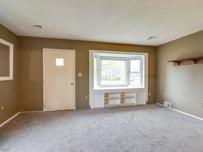 8764 Ravenna Road, Chardon, OH 44024 Photo 4