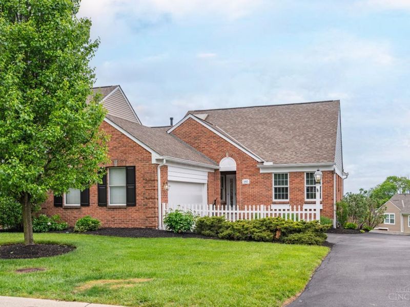 5815 Windknoll Court, Columbia Twp, OH 45243 Photo 2