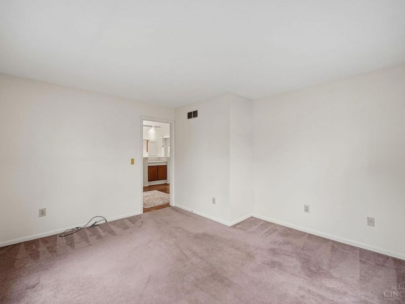 5815 Windknoll Court, Columbia Twp, OH 45243 Photo 31