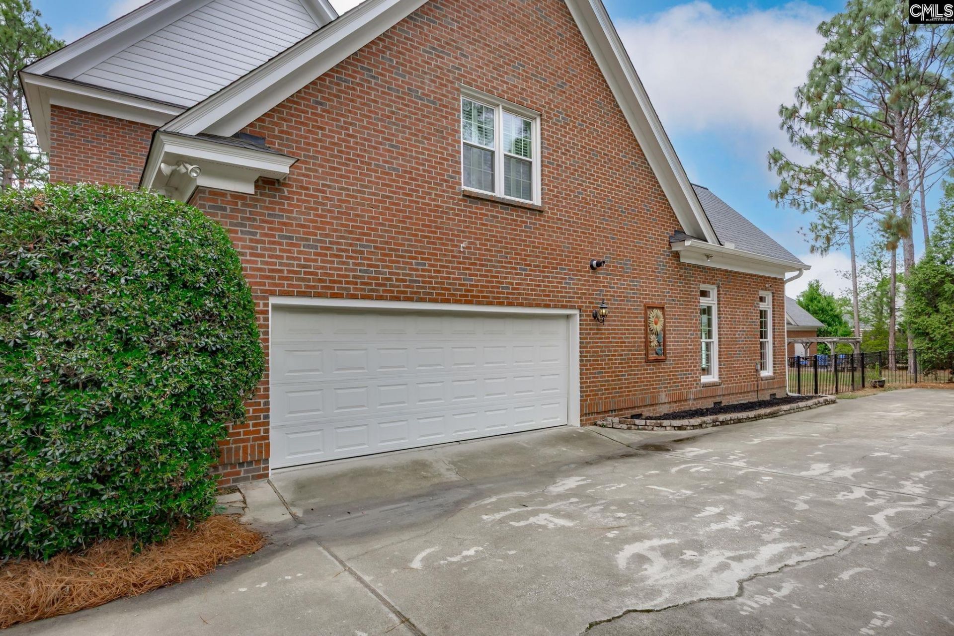 96 Oak Brook Drive  Photo 6