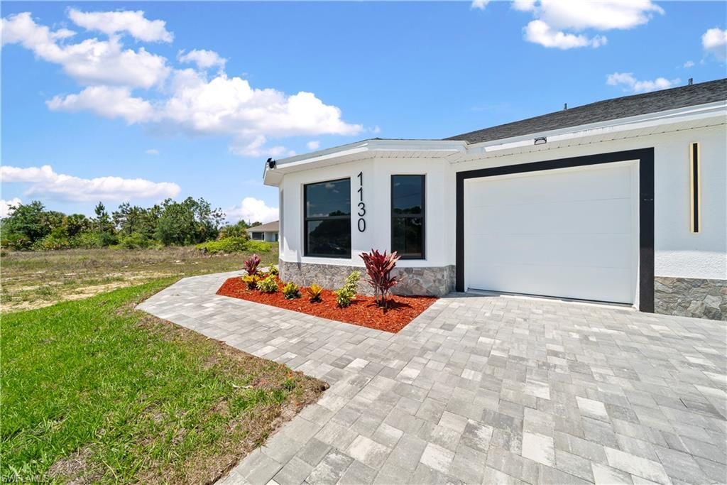 1128-1130 Graystone Ave, Lehigh Acres, FL 33974 Photo