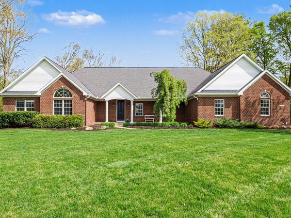 5776 Creekridge Drive, Middleville, MI 49333