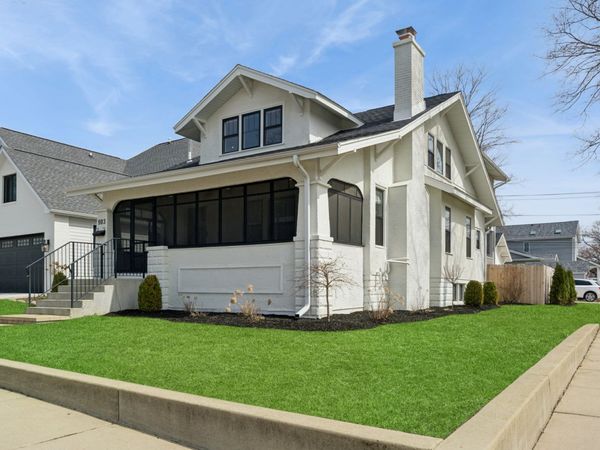 903 N Vail Avenue , Arlington Heights, IL 60004