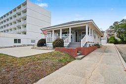 5705 N Ocean Blvd. photo 4