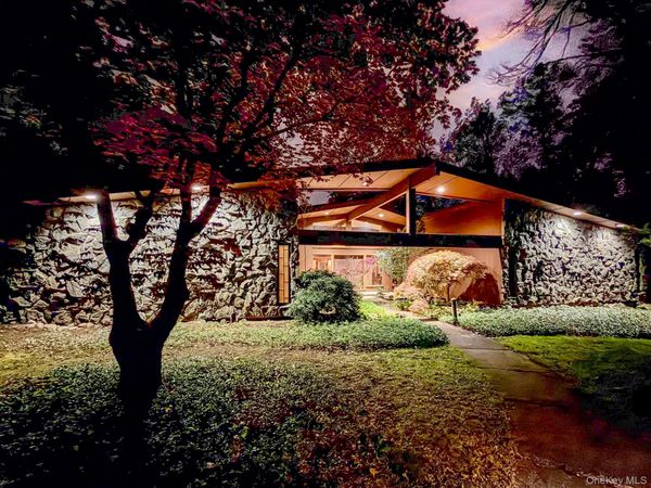 1 Druid Court , Montebello, NY 10901