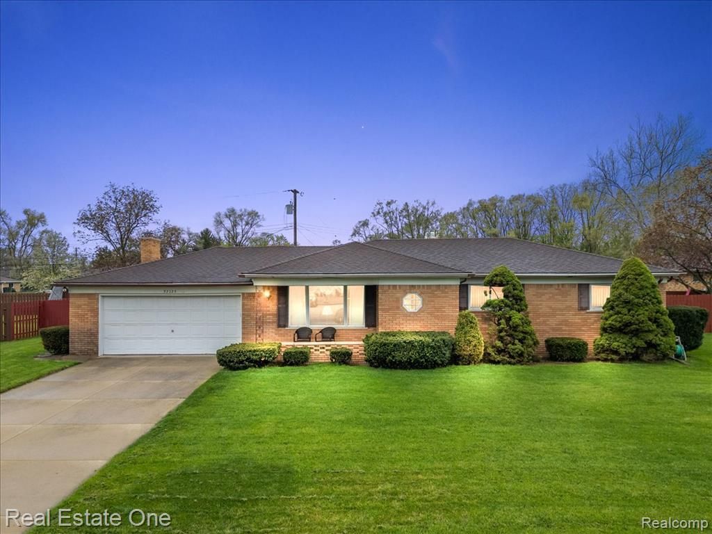 53223 Starlite Drive, Shelby Township, MI 48316 Main Photo