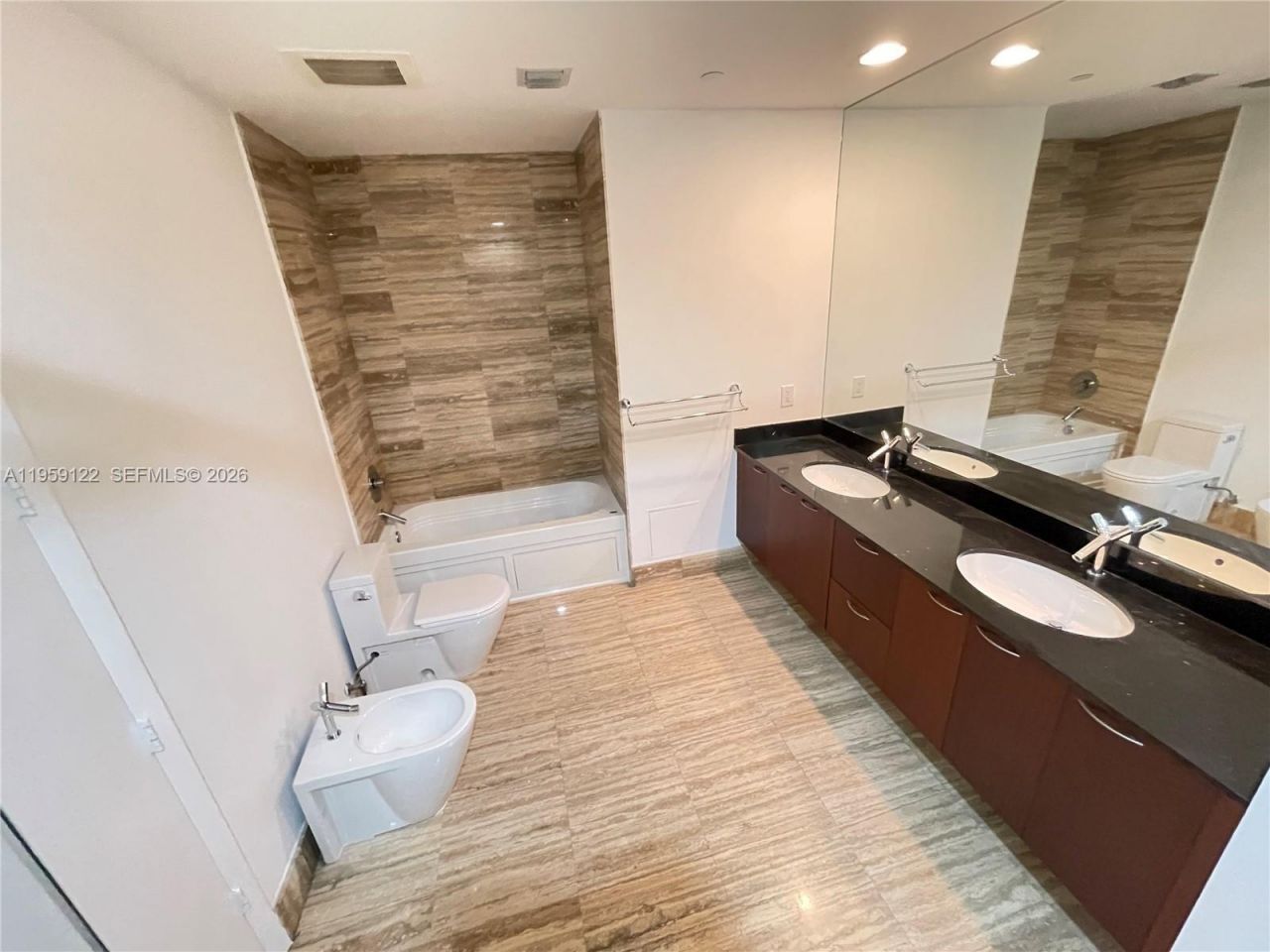 15901 Collins Ave , Unit 3005, Sunny Isles Beach, FL 33160 Photo