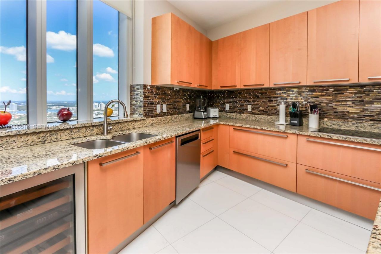 15901 Collins Ave, Unit 4106, Sunny Isles Beach, FL 33160 Photo