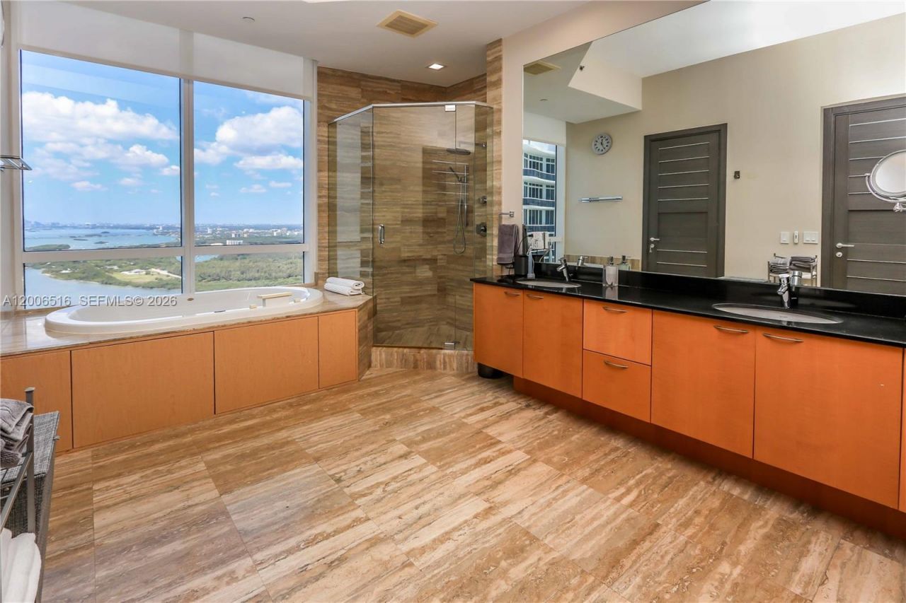 15901 Collins Ave, Unit 4106, Sunny Isles Beach, FL 33160 Photo
