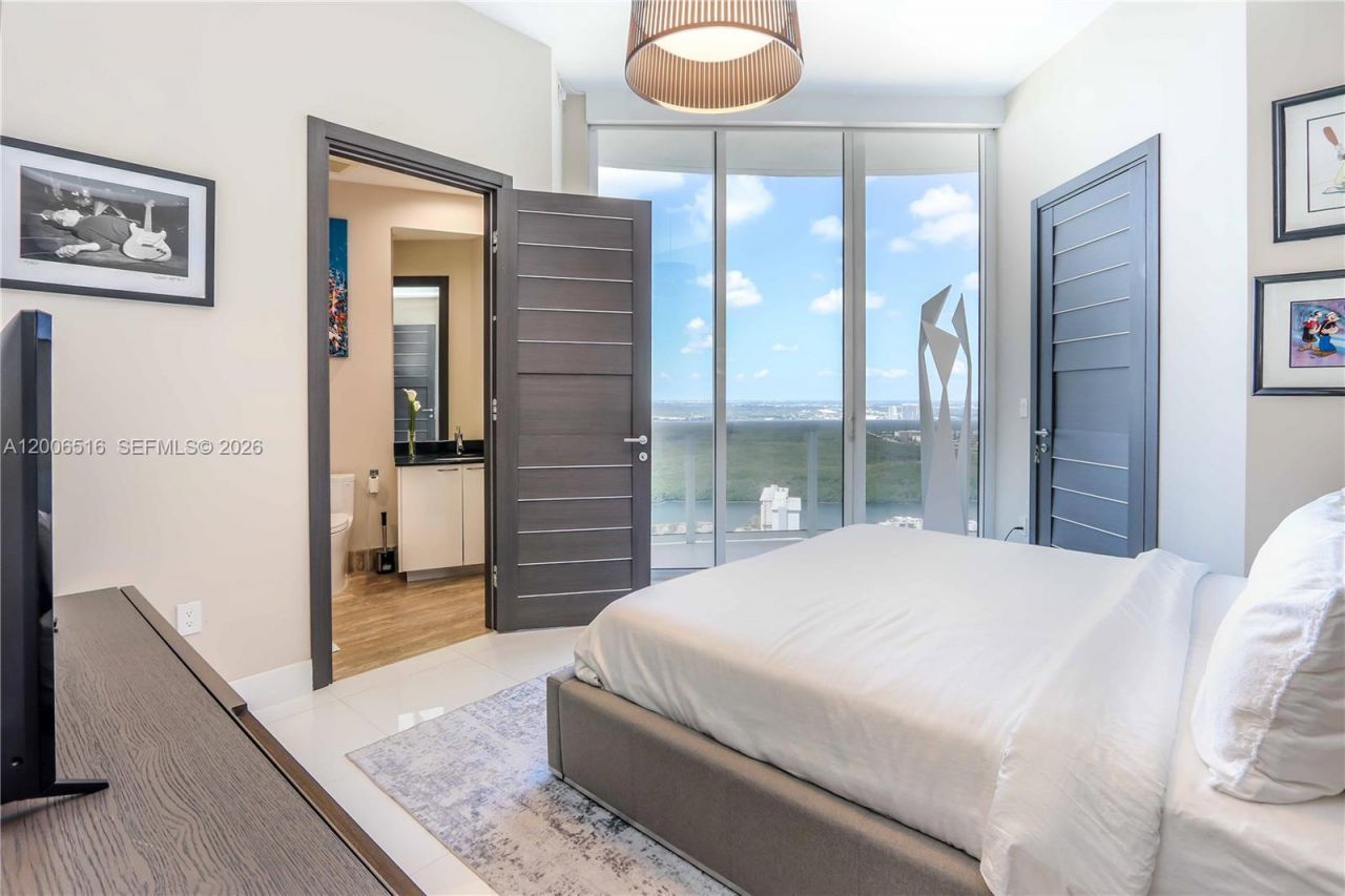 15901 Collins Ave, Unit 4106, Sunny Isles Beach, FL 33160 Photo