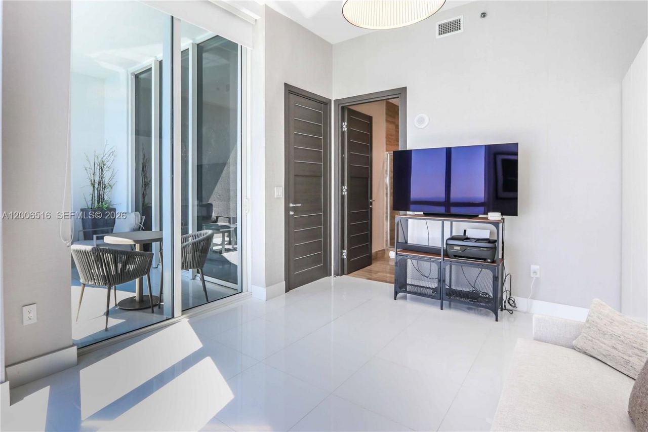 15901 Collins Ave, Unit 4106, Sunny Isles Beach, FL 33160 Photo