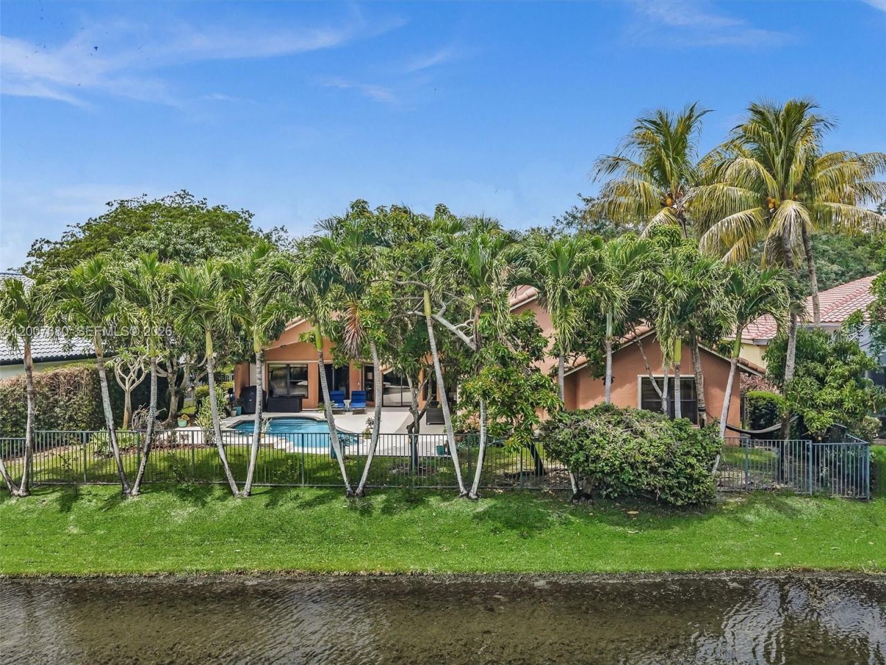 1080 Creekford Dr, Weston, FL 33326 Photo