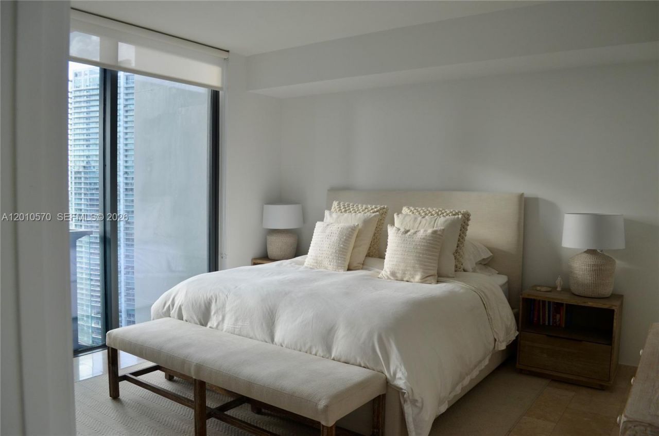 68 SE 6th St , Unit 2708, Miami, FL 33131 Photo