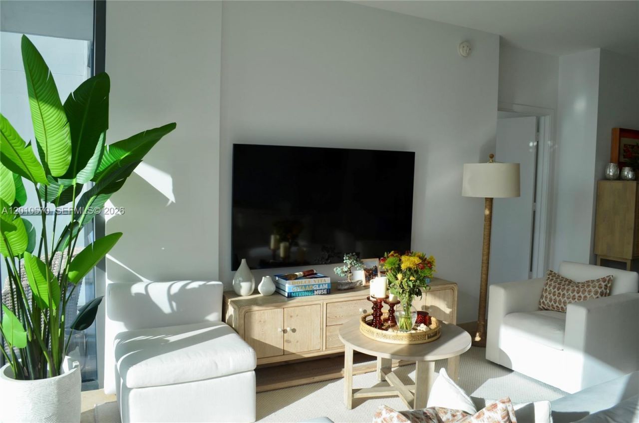 68 SE 6th St , Unit 2708, Miami, FL 33131 Photo