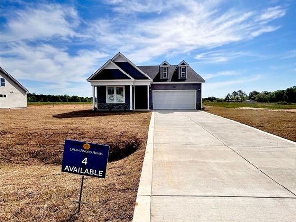 82 Maverick Lane, Dunn, NC 28334
