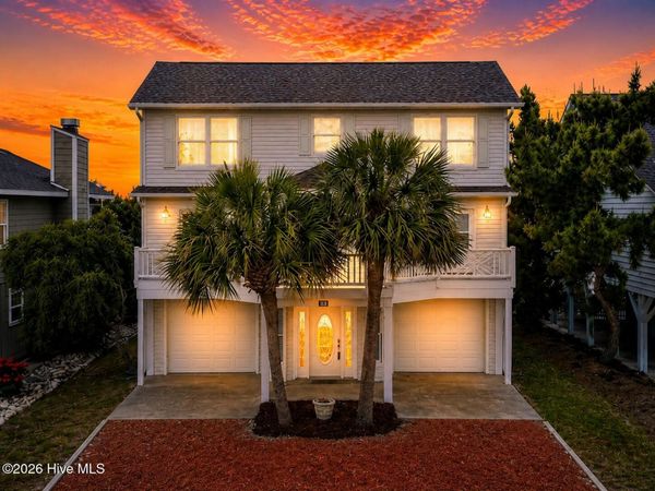 33 Raeford Street, Ocean Isle Beach, NC 28469
