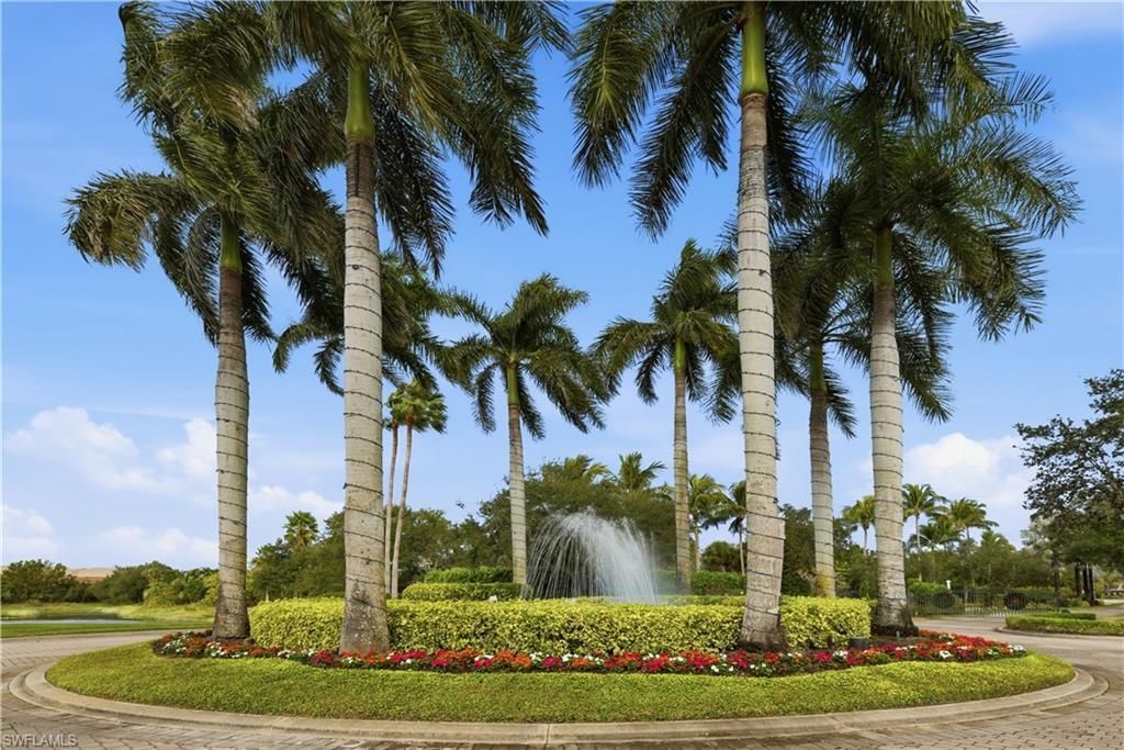 8024 Sivon Way, Unit 905, Naples, FL 34119 Photo